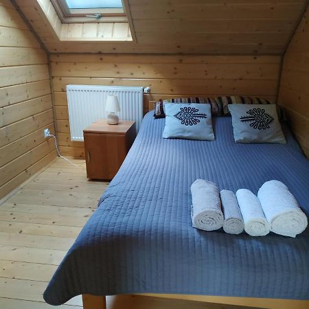 Apartament Pod Kogutkiem Uscie Gorlickie Exteriör bild