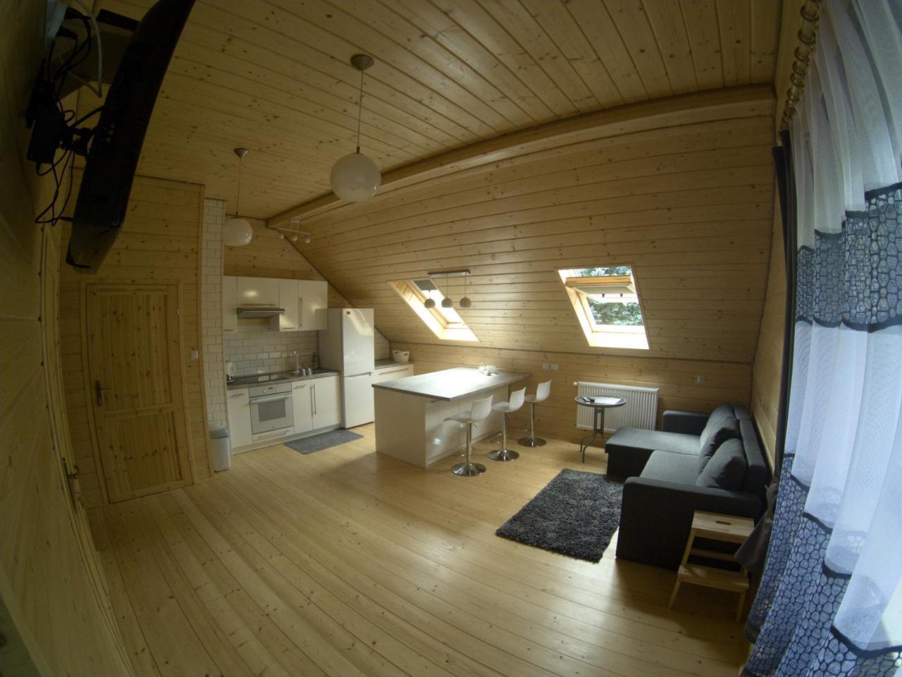 Apartament Pod Kogutkiem Uscie Gorlickie Exteriör bild