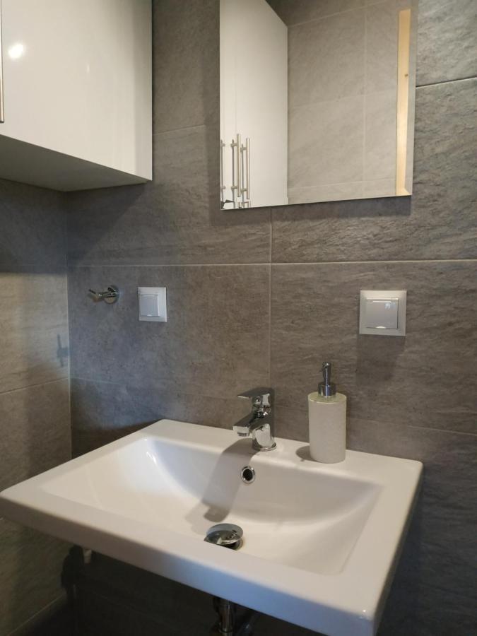 Apartament Pod Kogutkiem Uscie Gorlickie Exteriör bild